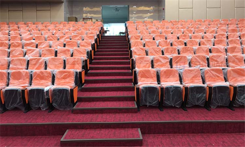 Best Practices For Using Auditorium Chairs in Large Venues