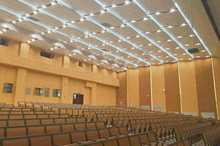What are the technical parameters of the classroom chairs?
