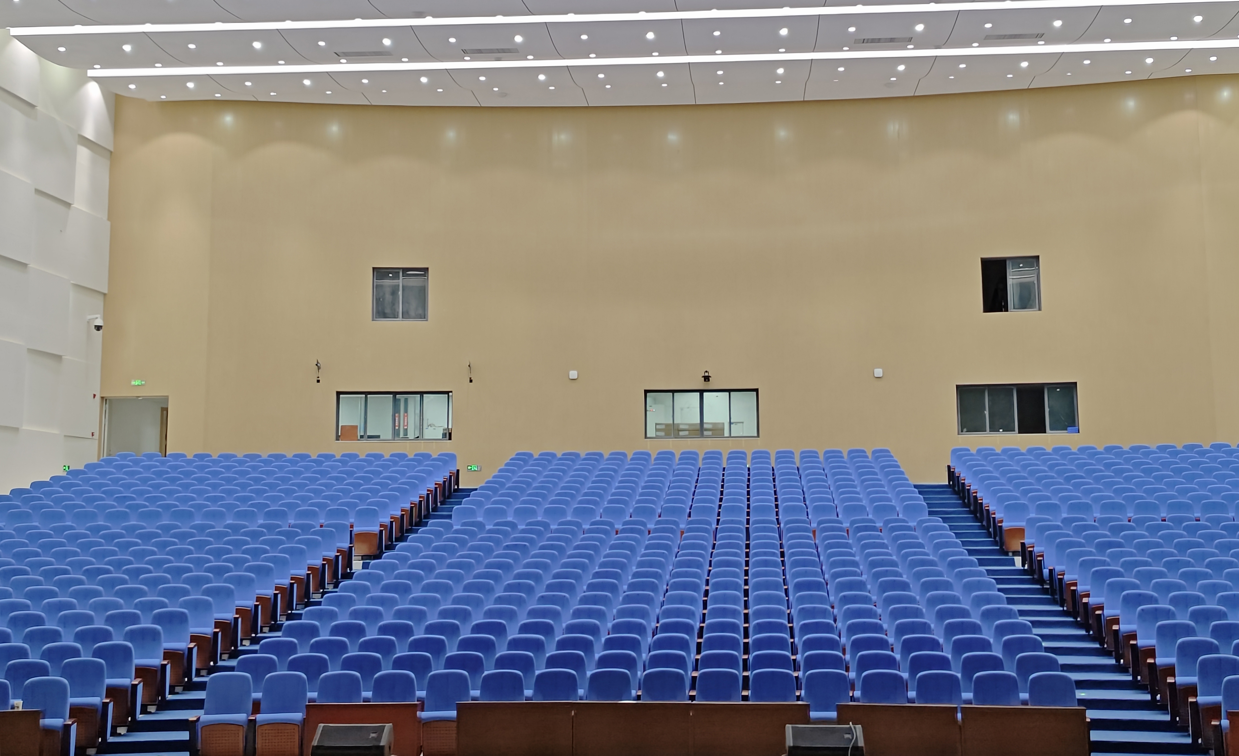 auditorium chairs