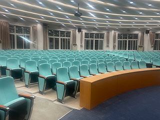 Auditorium chair case at the beginning of this year—Beijing Changping No. 1 Middle School
