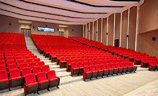 What should you pay attention to when purchasing training room chairs?