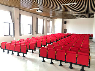 How to distinguish the advantages and disadvantages of auditorium chairs by their appearance?