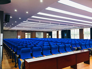 What are the suitable occasions for auditorium chairs?